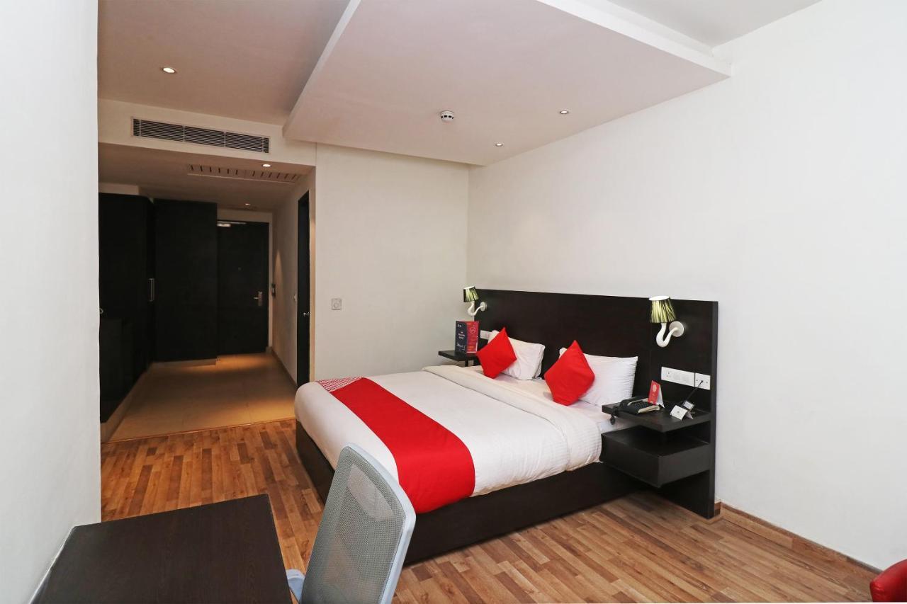 Capital O 19296 Joy Inn & Suites Bhiwadi Екстер'єр фото